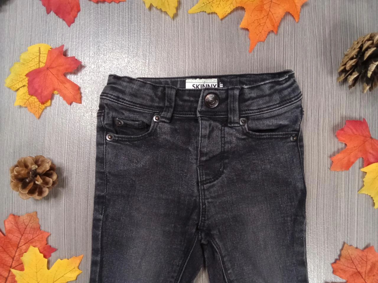 Jeans skinny cinza escuro Kiabi 3 anos – photo 3